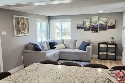 Image de Salmon Bench Home w/ hot tub