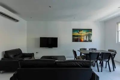 Image de 2-bed Apartment at Cantonments