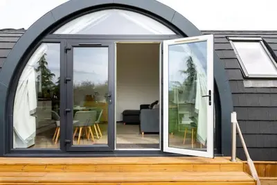 Image de Unique and Luxurious Hideaway With Private hot tub