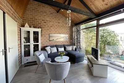 Image de Located directly opposite the beautiful dune area of Sint Maartenszee. 4 persons, 2 bedrooms, Wlan