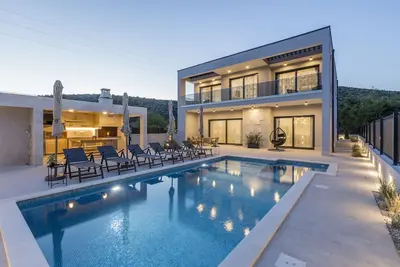 Image de Luxury Villa with gym and children`s playground near Split