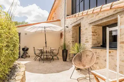 Image de Gîte Charmant avec Piscine Chauffée près de Nantes et Clisson