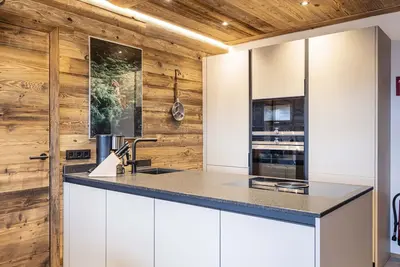 Bel appartement pour 6 personnes avec Wifi, piscine, Tv, terrasse et parking