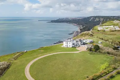 Image de Abbots Cliff House by Bloom Stays - sleeps 10 guests  in 5 bedrooms