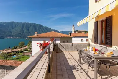 Image de Vista Brentano Paradiso by Interhome