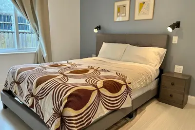 Image de Centrally located 5 bedroom house with parking