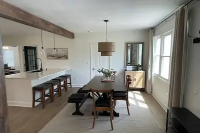 Image de Comfy King Beds and Fast Wi-Fi near Kc stadiums