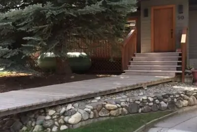 Fantastic Home Minutes From Downtown