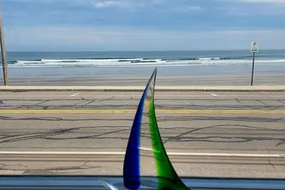 Image de Enjoy Long Sands Beach Seascapes from the Sea Snug condo