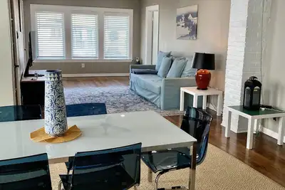 Image de Museum District - 3Br/2Ba Sunny apartment with King Bed