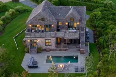 Image de Oceanfront Madaket with heated pool and private beach path