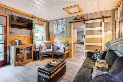 Image de Lake Access & Kayaks: Gladwin Cottage Near Golfing