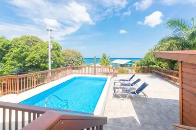 Image de Relaxing and comfortable setting for the whole family at this peaceful place.