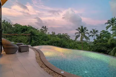 Image de Stunning 3-bedroom villa with infinity pool, panoramic views, and spacious terrace