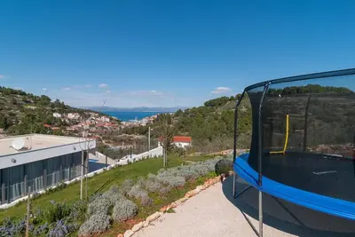 Image de Peace and quiet, away from the noise of the city, villa offers a divine holiday