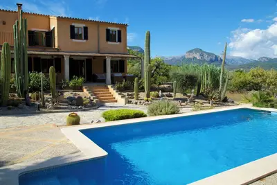 Image de Beautiful country finca with saltwater pool and spectacular views
