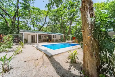 Image de Villa Mona | Two-Home Retreat With Pool In Nosara Springs