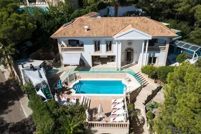 Image de Free Swimming Pool Heating for Easter Holidays