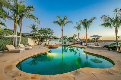 Image de Carlsbad Oceanview Luxury Home w/ Private Pool, Spa, Outdoor Kitchen & Grill