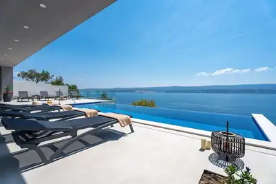 Image de Villa Admira Maria with a heated pool and sea views