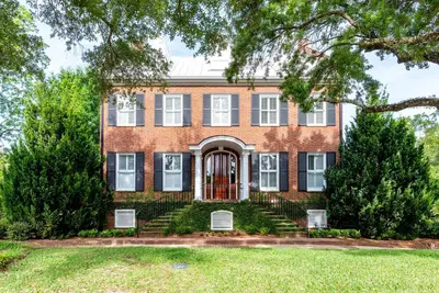 Image de 109 Top 2 Floors the Church St Collection with Pool