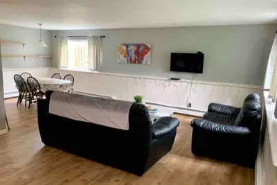 Image de Welcome Home! Roomy 2 bedroom/1 bath near Airport!