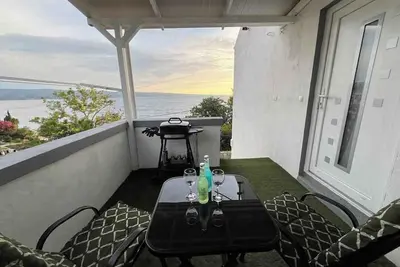 Image de Appartement de vacances première rangée à la mer