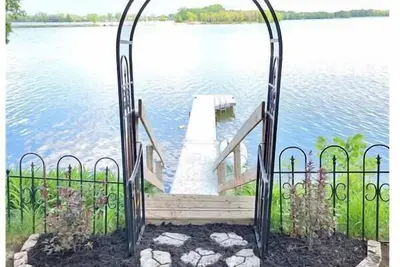 Image de 200' of Shoreline on Foot Lake! Great fishing and swimming in Willmar Mn