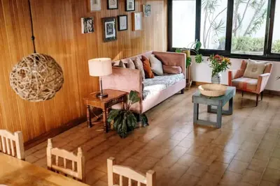 Image de Jude's cute home w\/ garden>15m Downtown!