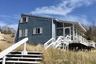 Image de Dune Top Beach House with Views of Lake Michigan