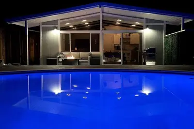 Image de Redwood Oasis - Private Heated Pool by State Park!