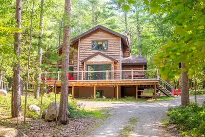 Image de Elegant Mountain Cabin |Hot Tub | Game Room