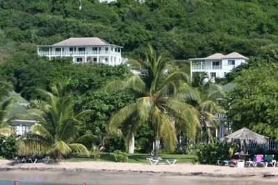 Image de Sister villas Calypso and Iris above the nicest beach on Nevis