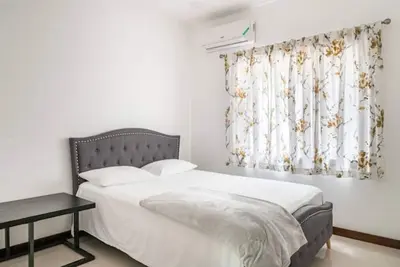#7 New! Luxury Norbrook Apt 3Bed3ba w/Pool