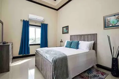 (19) Royal retreat 2br/2. 5bath, 5min to Bob Marley
