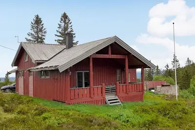 Image de Maison confortable de 5 chambres à.