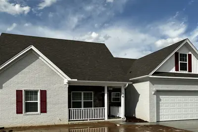 Image de Round Mountain Get Away!