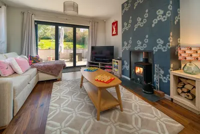 Image de The Brackens – Stunning Seaside Retreat on Gully Road, Seaview with Large secure Garden near beach