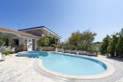 Image de Hôtel Appartement 'Agriturismo Salinola 4' avec piscine partagée, Wi-Fi et climatisation