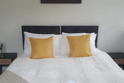 Image de Modern Apartment Sleeps up to 5