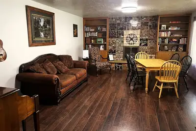 Image de The Rock House near Temple and Usu