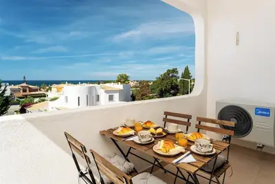 Image de Bright Lovely Flat w/ Balcony