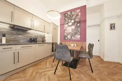 Image de Fully equipped design apartment close to Subway