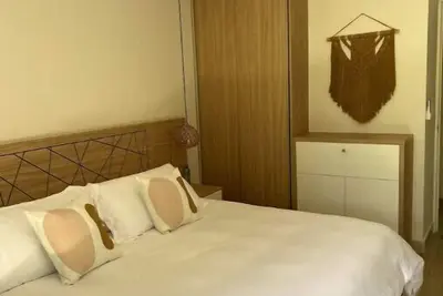 Image de Cozy Apt with swim-up pool.