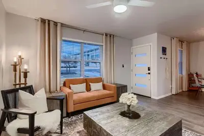 Desert Primrose @ 808b-Walk to the Square!