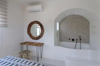 Image de Majestic Naxos Villa | Villa Clio | 2 Bedrooms | Beautiful Balcony with Amazing Sunset Views | Agkidia