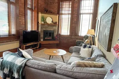 Image de Beautiful 3 Bedroom l Sleeps 5