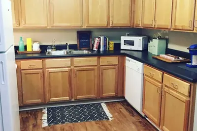 Image de Four 50 Yard Line Uga tickets with booking!