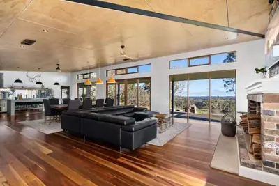 Image de Modern, Iconic Million Dollar Views