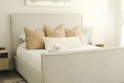 Image de The Grove Retreat - Stylish 3br / 2ba